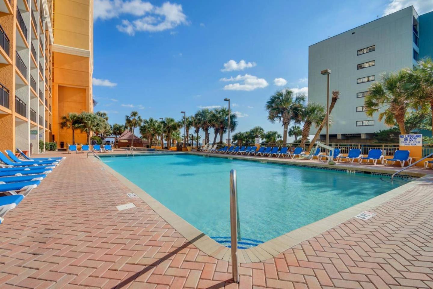 Oversized Ocean View Queen Suite With Beautiful Fireplace And Accents - Sleeps 4 Guests! Myrtle Beach Phòng bức ảnh