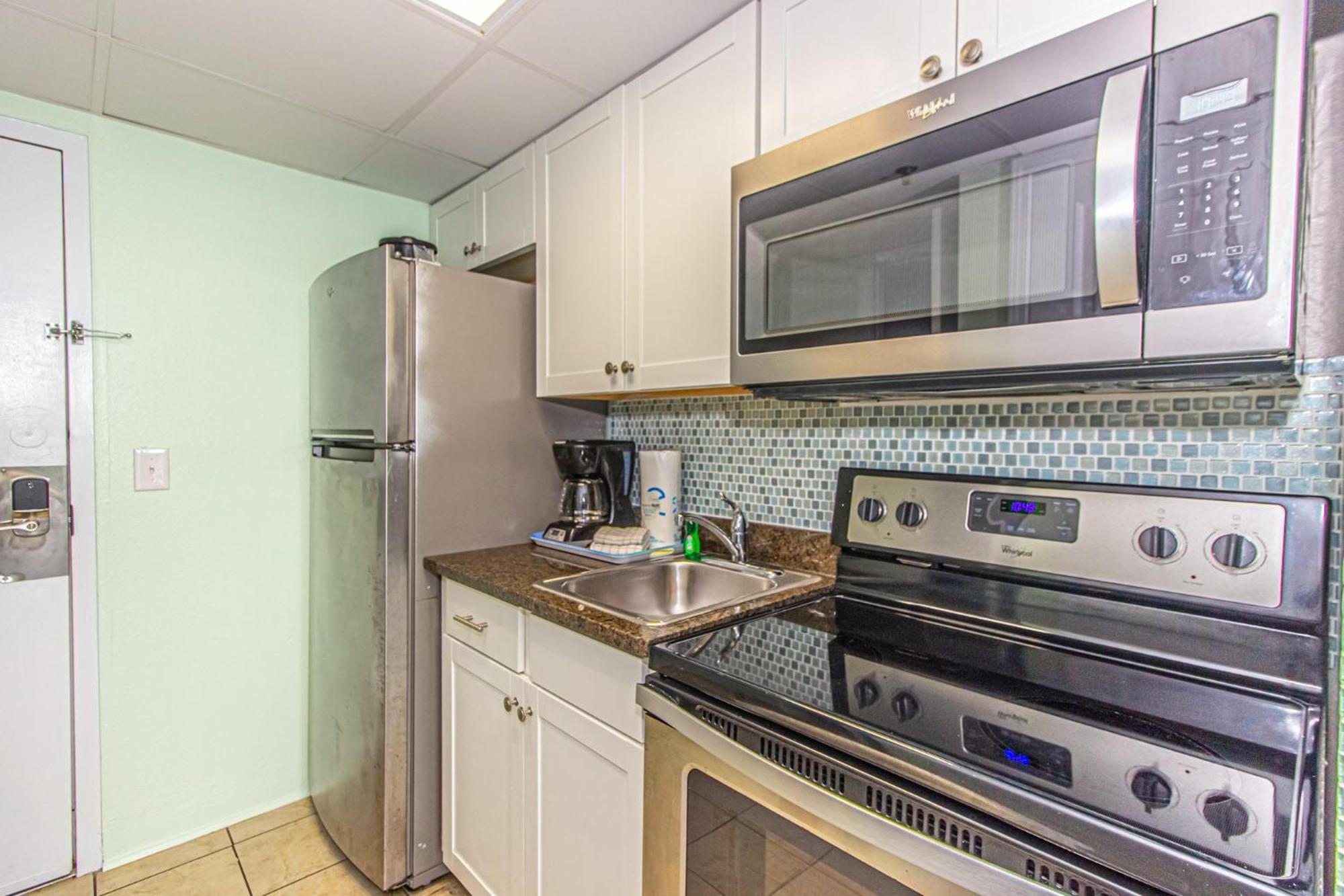 Oversized Ocean View Queen Suite With Beautiful Fireplace And Accents - Sleeps 4 Guests! Myrtle Beach Phòng bức ảnh