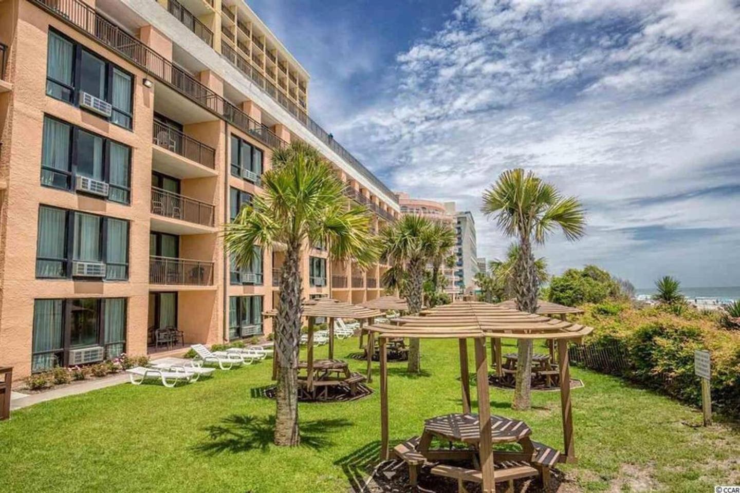 Oversized Ocean View Queen Suite With Beautiful Fireplace And Accents - Sleeps 4 Guests! Myrtle Beach Phòng bức ảnh